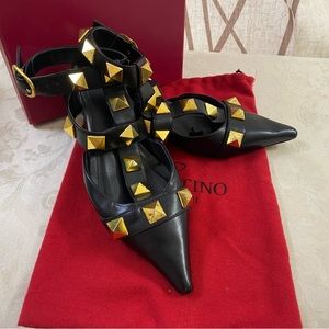 🆕 Valentino Garavani Roman Studs straps heels🥰 in Box